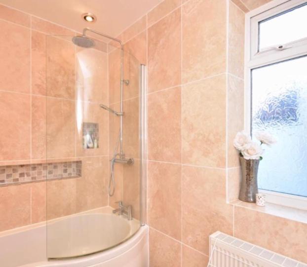 Oystermouth The Beach House - Fully Refurbed March 2024 מראה חיצוני תמונה