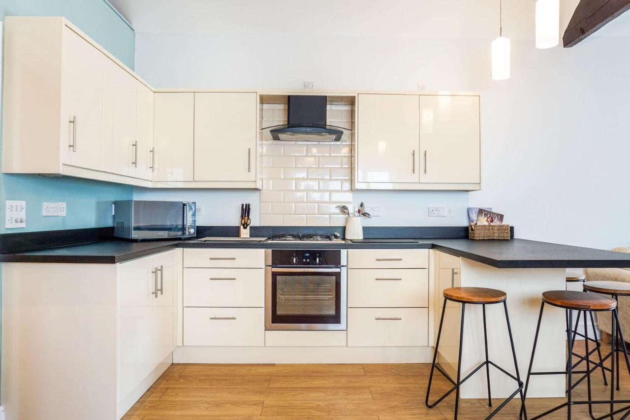 Oystermouth The Beach House - Fully Refurbed March 2024 מראה חיצוני תמונה